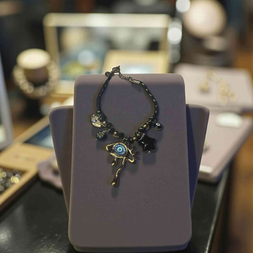 ΓΥΝΑΙΚΕΙΟ ΑΤΣΑΛΙΝΟ ΒΡΑΧΙΟΛΙ (QB02060)