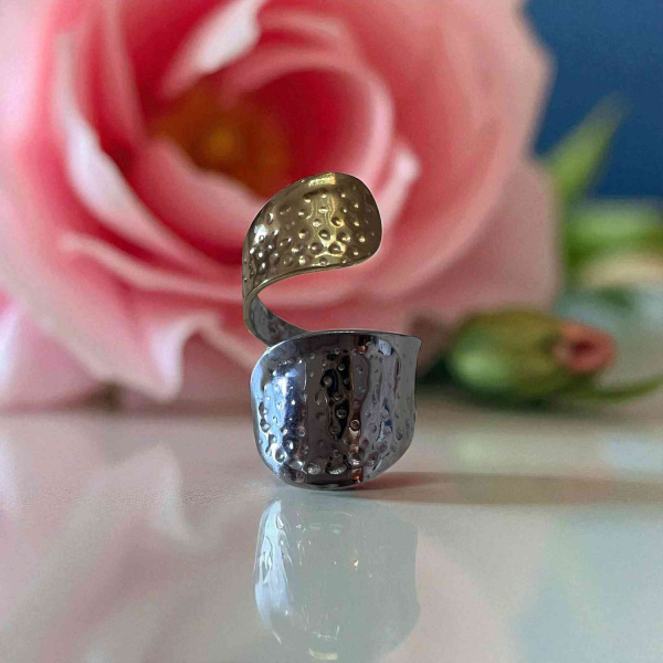 ΓΥΝΑΙΚΕΙΟ ΑΤΣΑΛΙΝΟ ΔΑΧΤΥΛΙΔΙ (QB00018)