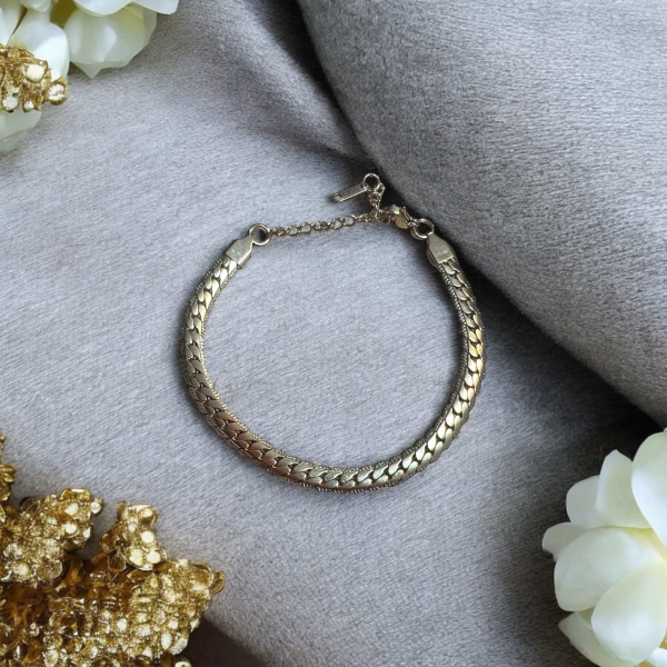 QB08003