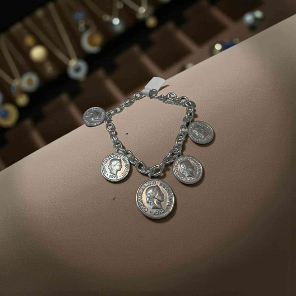 Βραχιόλια ατσάλινα